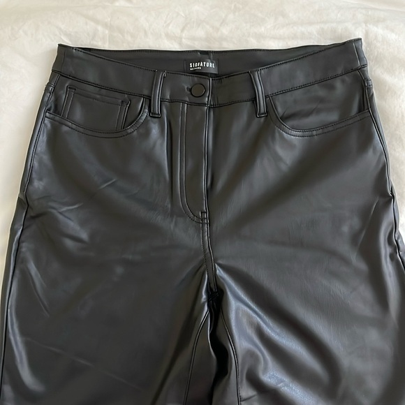 Faux leather pants - Picture 1 of 6